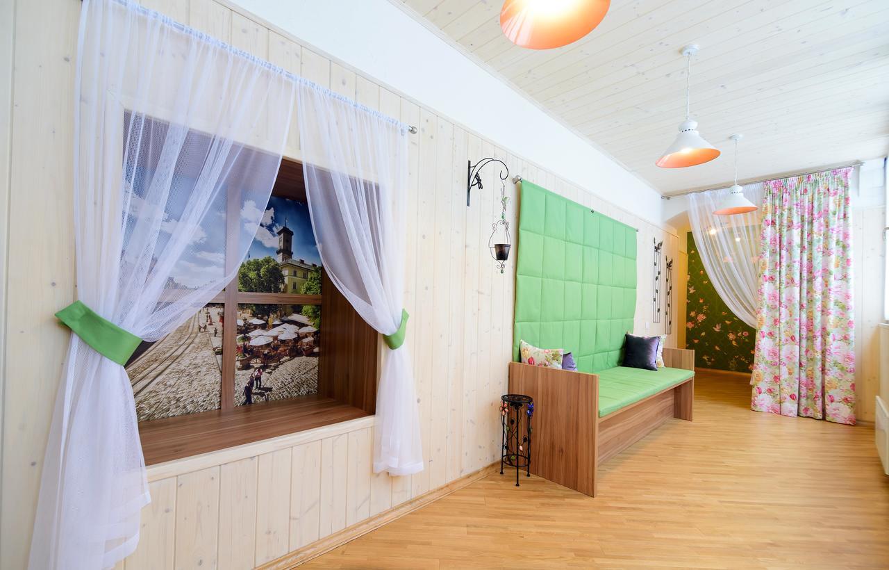 Vip Апартаменти Ван Гог На Площі Ринок Lviv Ngoại thất bức ảnh