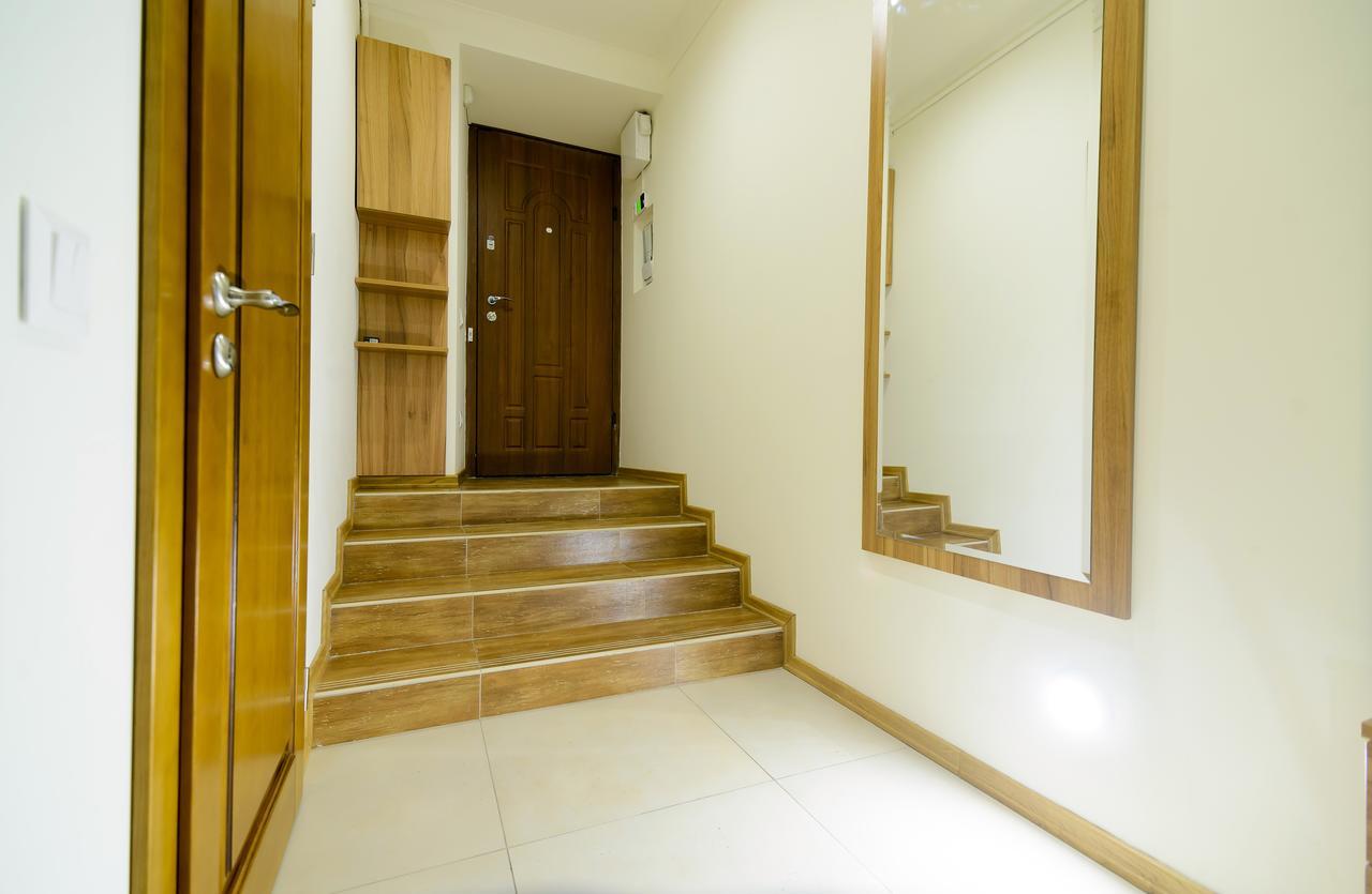 Vip Апартаменти Ван Гог На Площі Ринок Lviv Ngoại thất bức ảnh